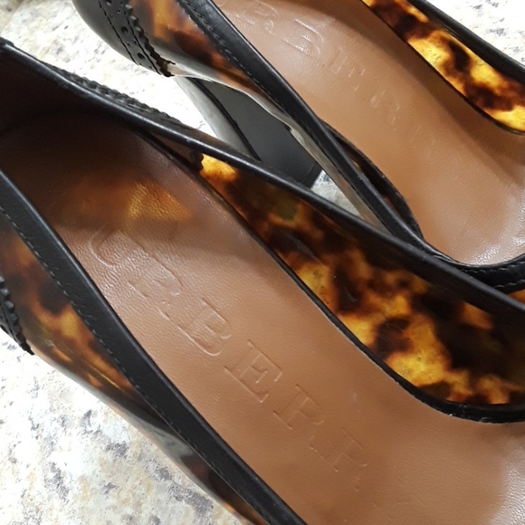 Burberry Leopard Leather/PVC Brouge Pumps - Picture 10 of 15